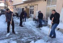 Акција чишћења снега - ГЦ Јагодина - насловна слика